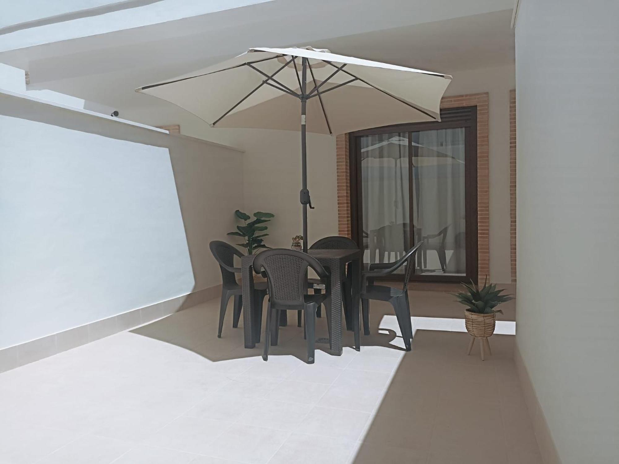 Apartamento Nuevo Centrico Con Aparcamiento Privado Incluido อัลกาลา เด กัวไดรา ภายนอก รูปภาพ