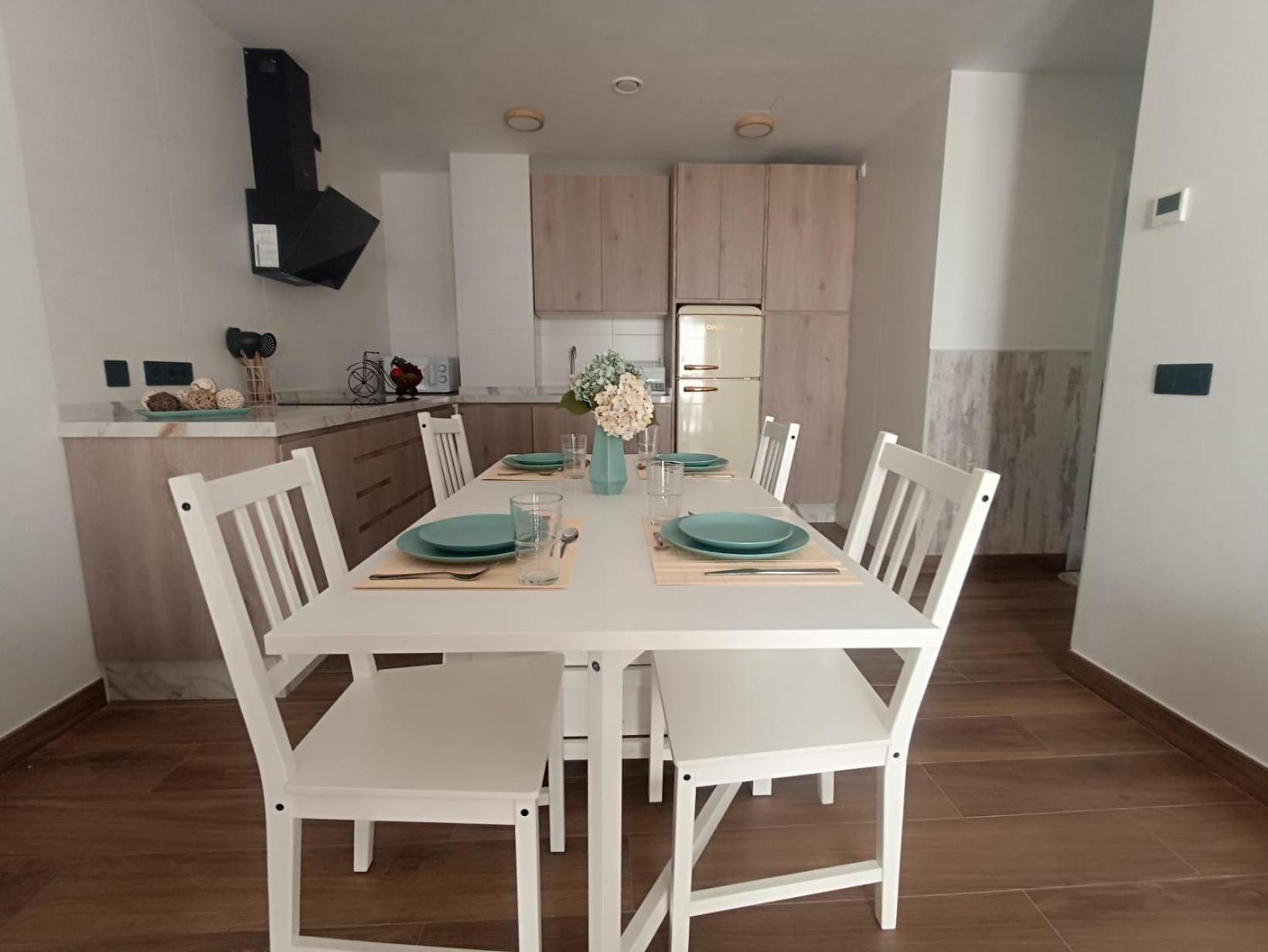 Apartamento Nuevo Centrico Con Aparcamiento Privado Incluido อัลกาลา เด กัวไดรา ภายนอก รูปภาพ