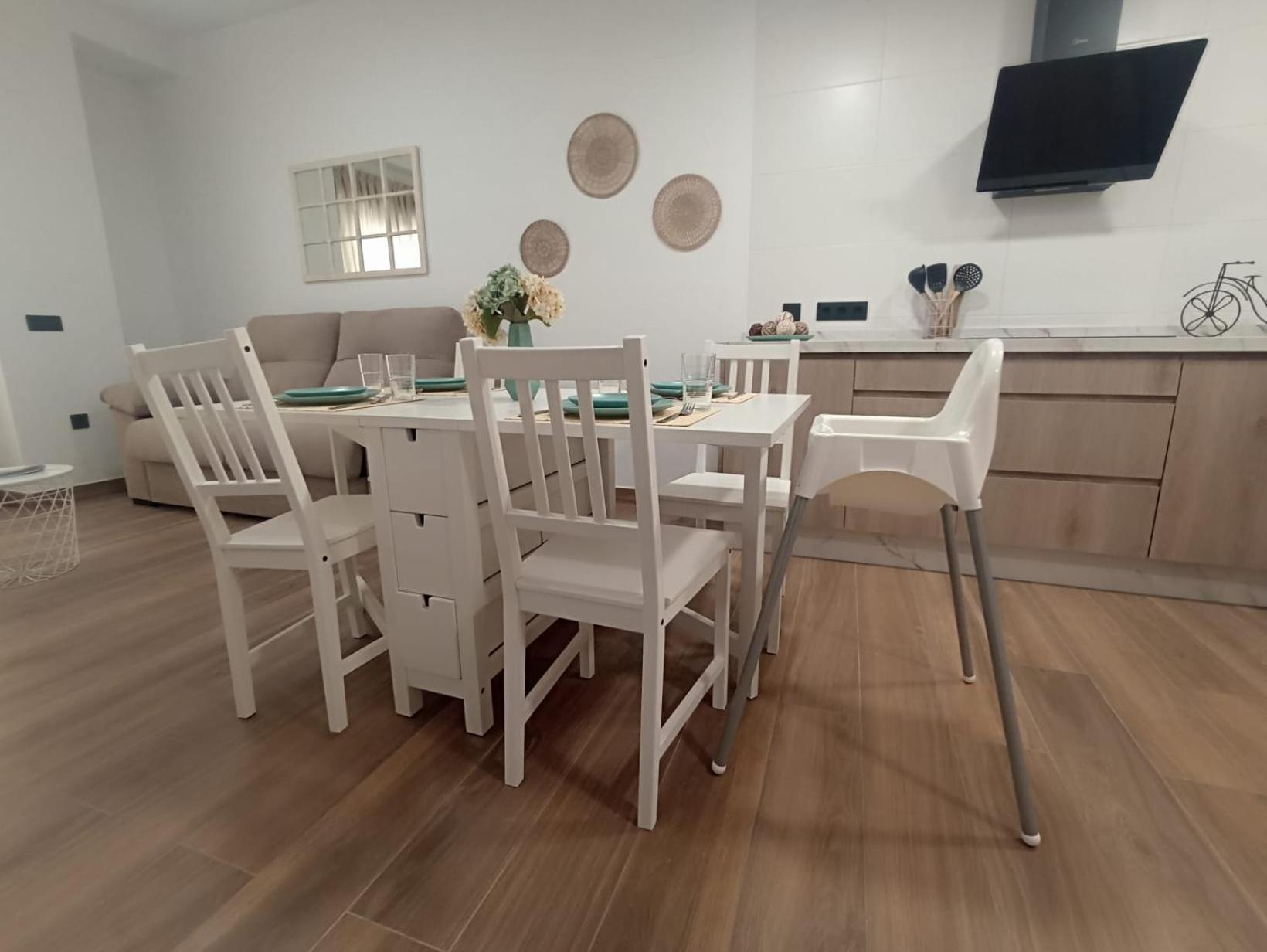 Apartamento Nuevo Centrico Con Aparcamiento Privado Incluido อัลกาลา เด กัวไดรา ภายนอก รูปภาพ