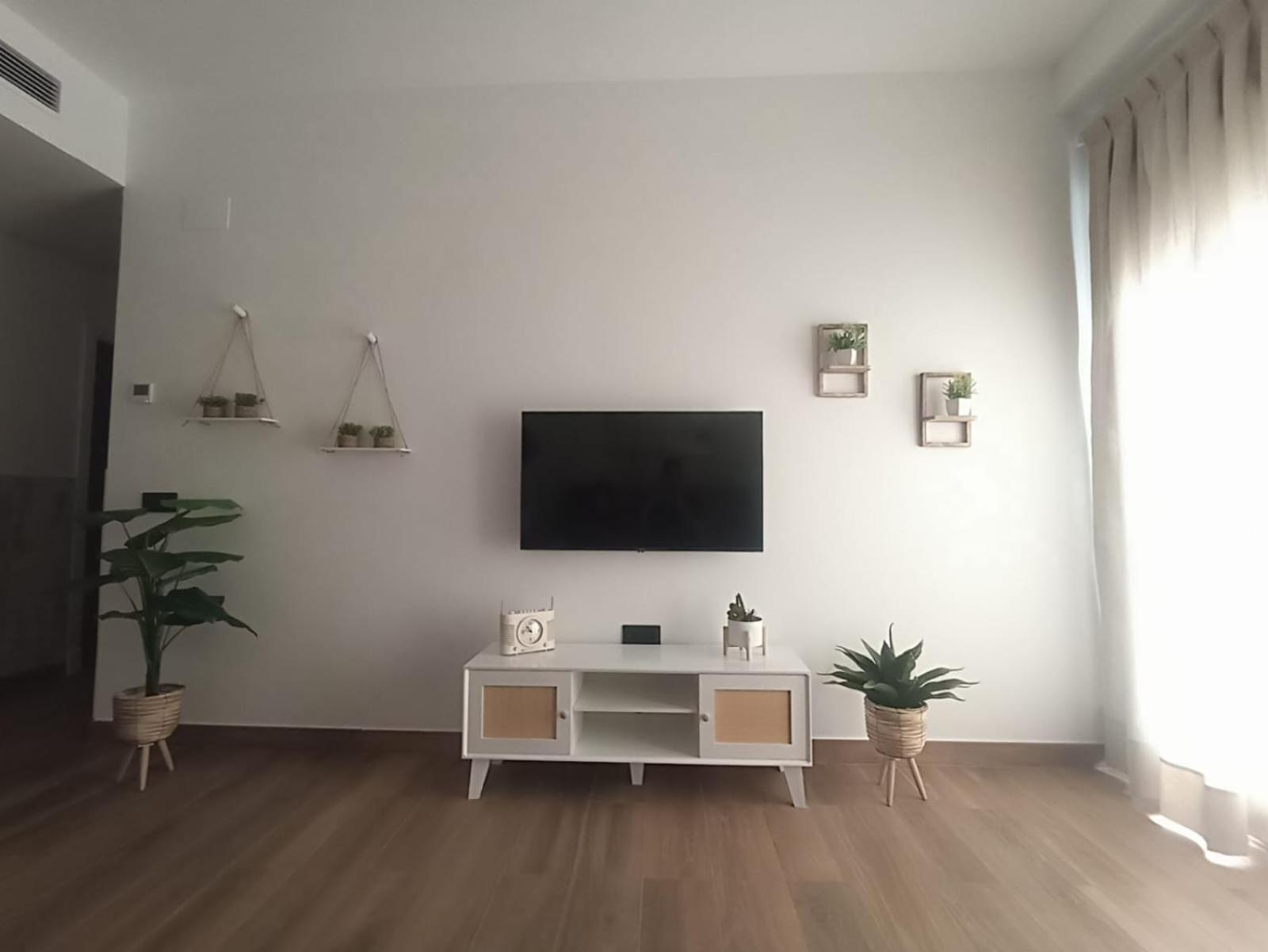 Apartamento Nuevo Centrico Con Aparcamiento Privado Incluido อัลกาลา เด กัวไดรา ภายนอก รูปภาพ
